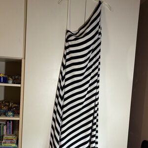 Lauren Ralph Lauren 100% Silk Asymmetrical Black & White Gown Sz 8
